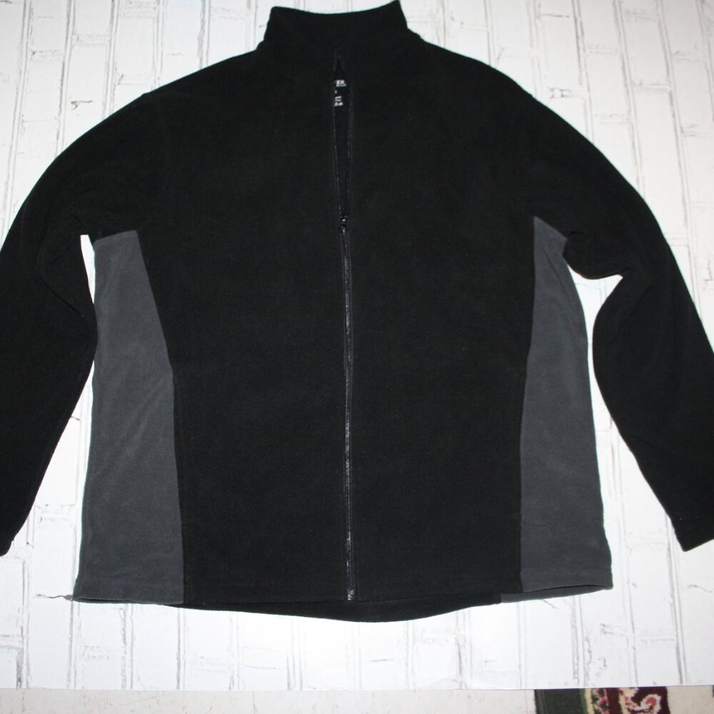 Men's Ranger by RZ outdoors Black and gray fleece zipper sweater size Large
